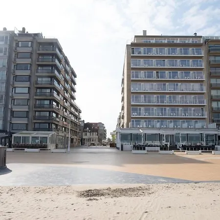 In With Stunning Sea Views