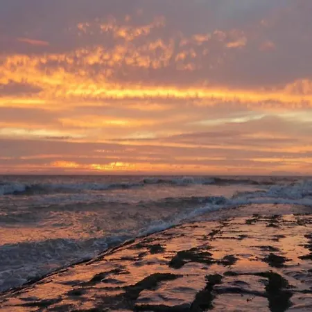 In With Stunning Sea Views *